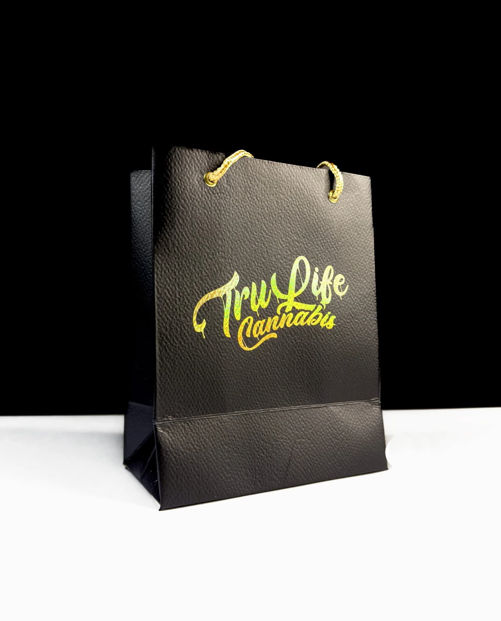 Custom printed paper bags for retail and events